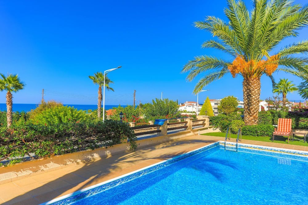 Photo of Outdoor in Latsi
