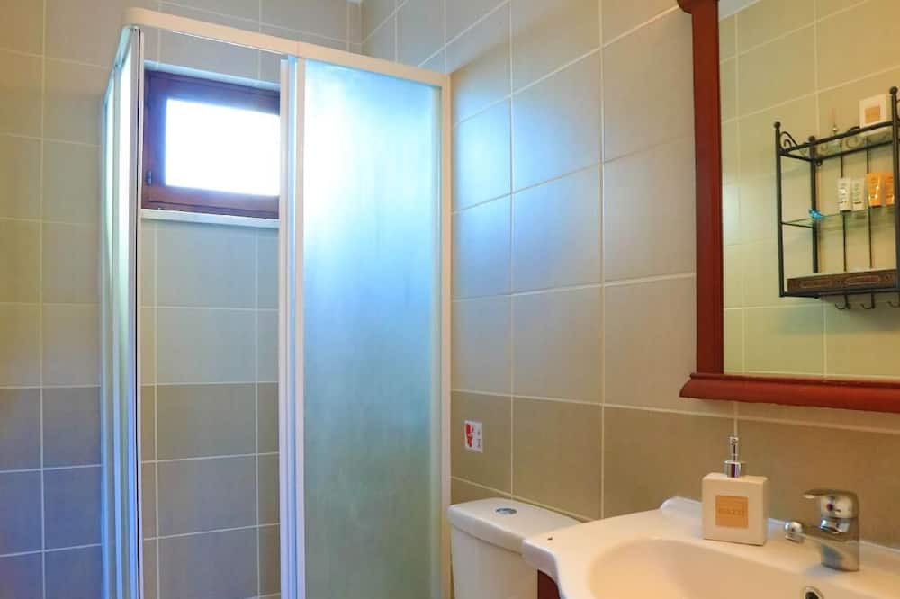 Photo of Bathroom in Droushia