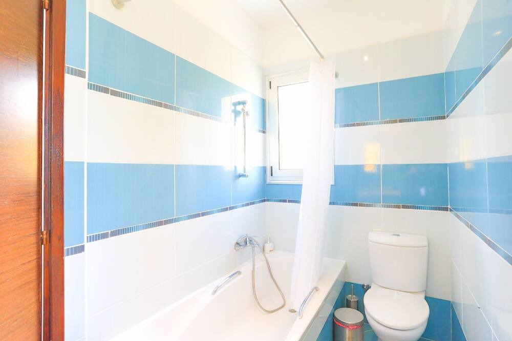 Photo of Bathroom in Goudi