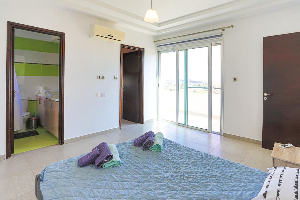 Photo of Bedroom in Goudi