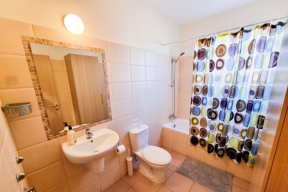 Photo of Bathroom in Pyla