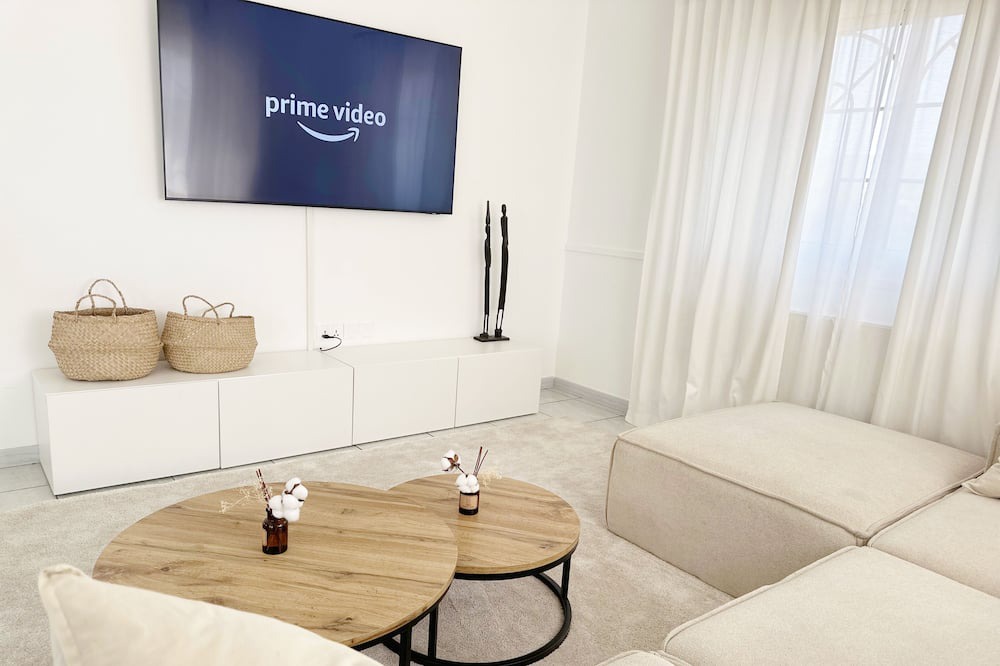 Photo of Livingroom in Moni