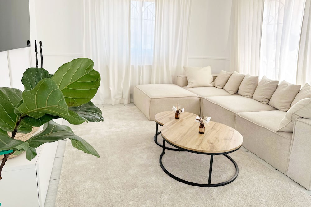 Photo of Livingroom in Moni