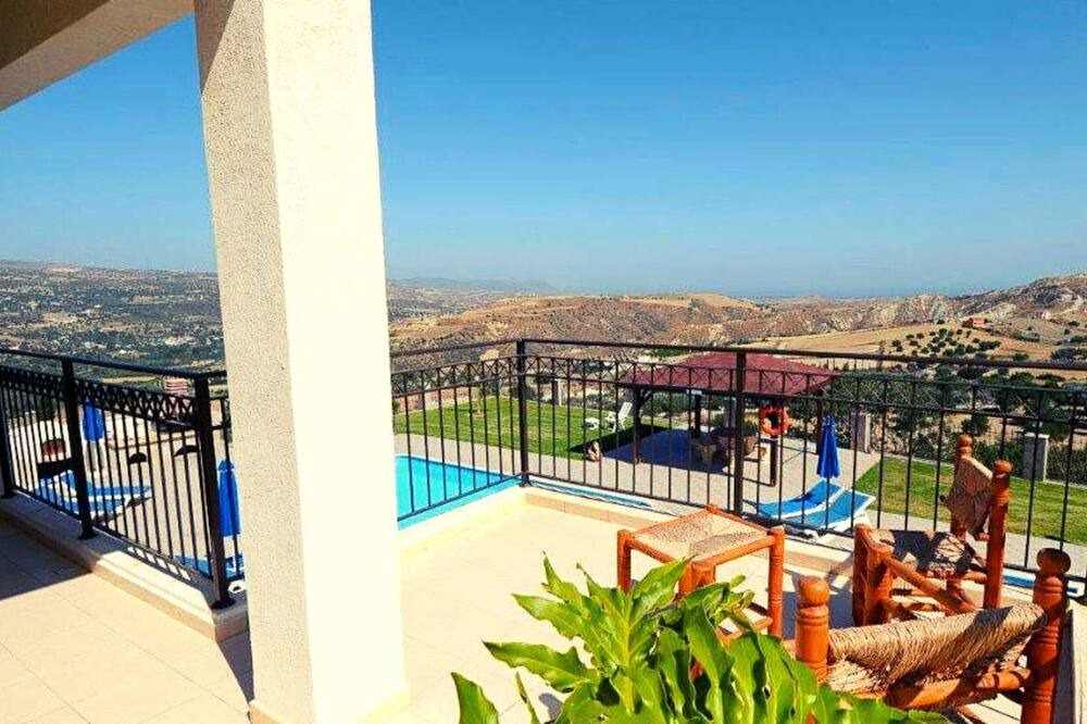 Photo of Outdoor in Pano Arodhes