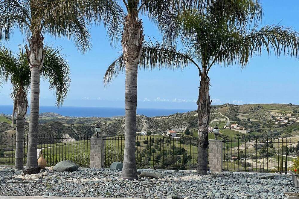 Photo of Outdoor in Pano Arodhes