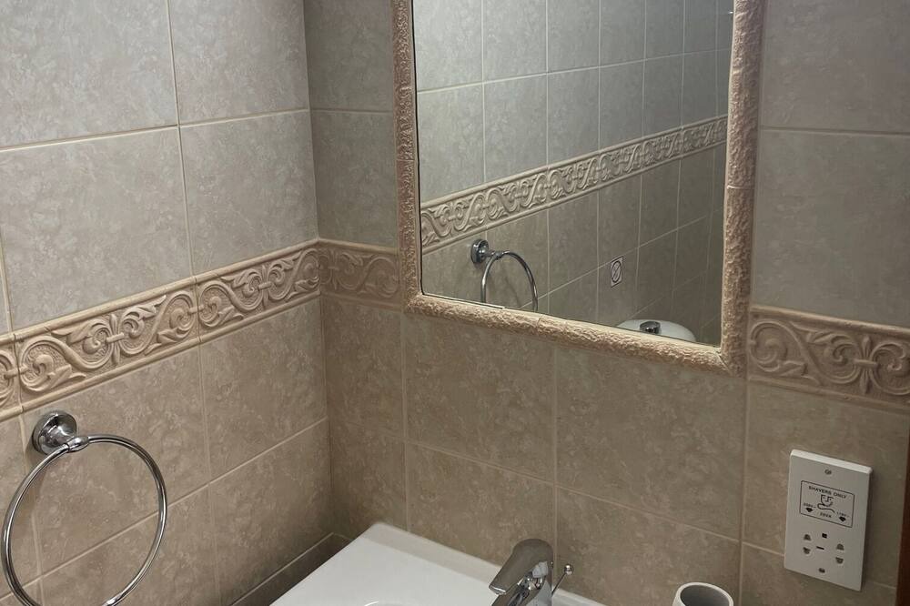 Photo of Bathroom in Pano Arodhes