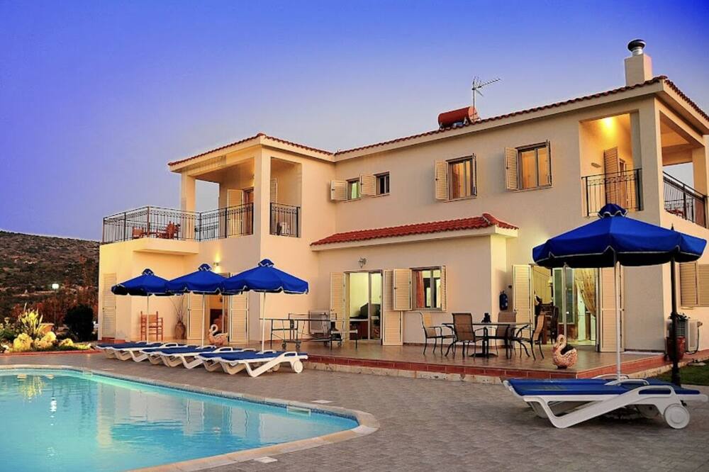 Photo of Outdoor in Pano Arodhes
