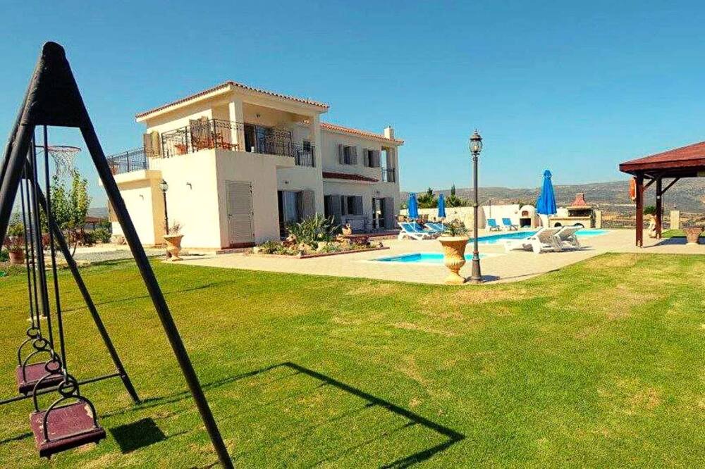Photo of Outdoor in Pano Arodhes