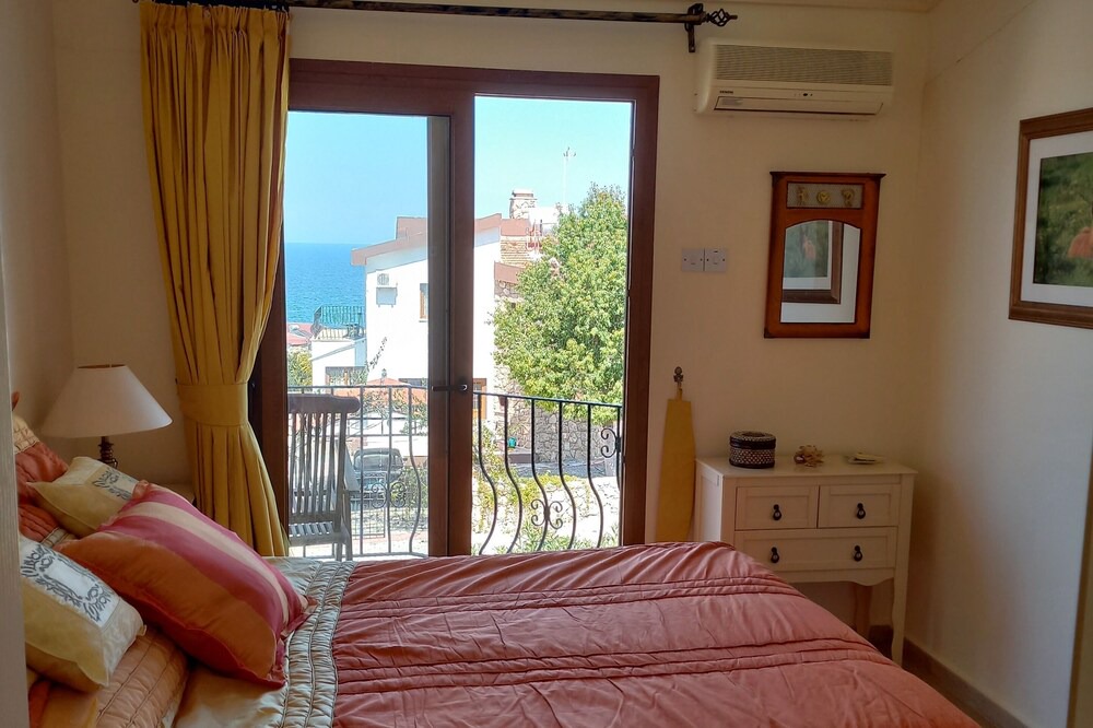 Photo of Bedroom in Esentepe
