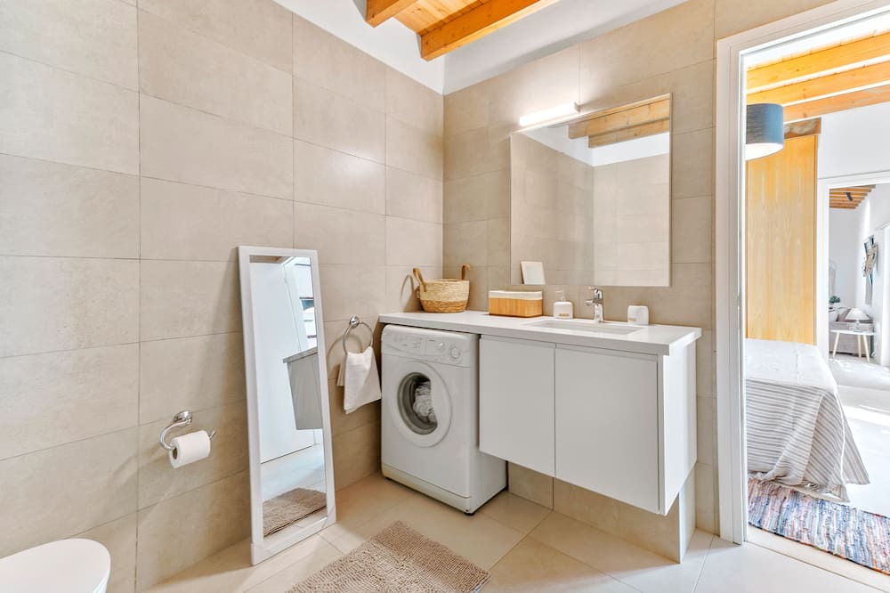 Photo of Bathroom in Emba