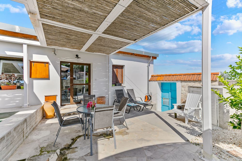 Photo of Patio Balcony in Emba