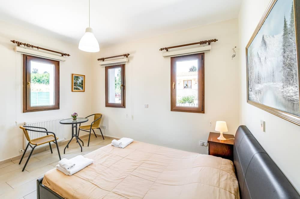 Photo of Bedroom in Droushia