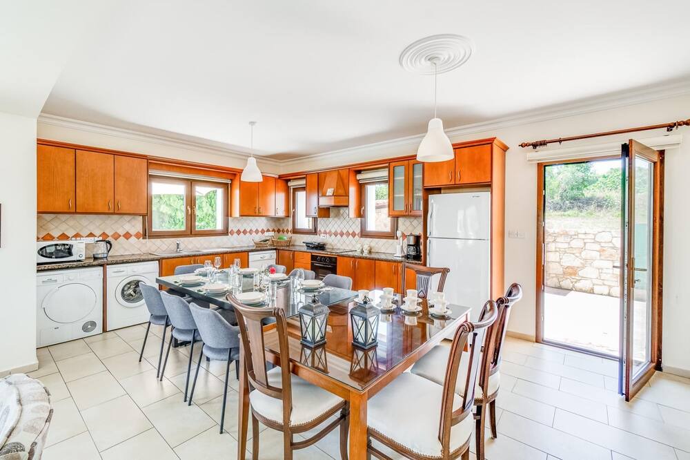 Photo of Kitchen in Droushia
