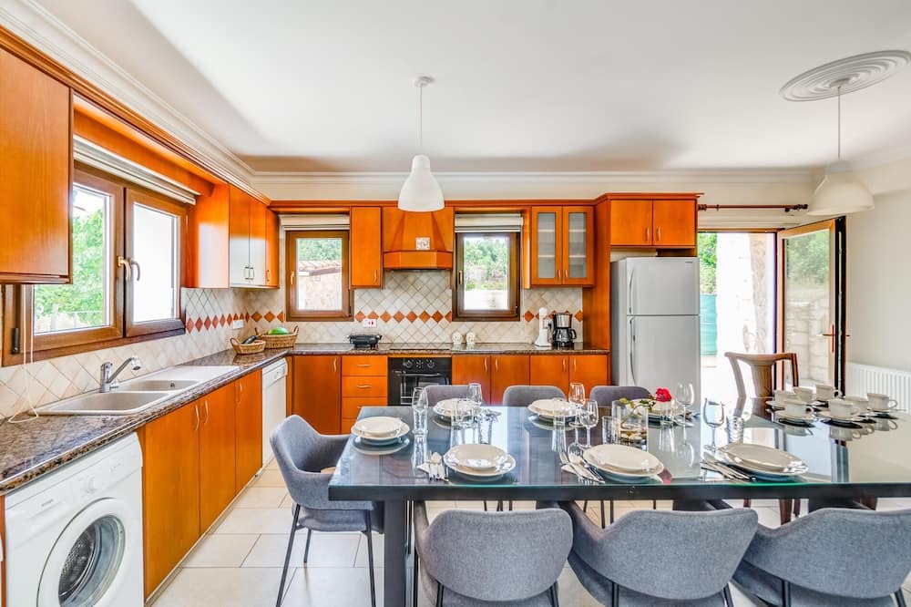 Photo of Kitchen in Droushia
