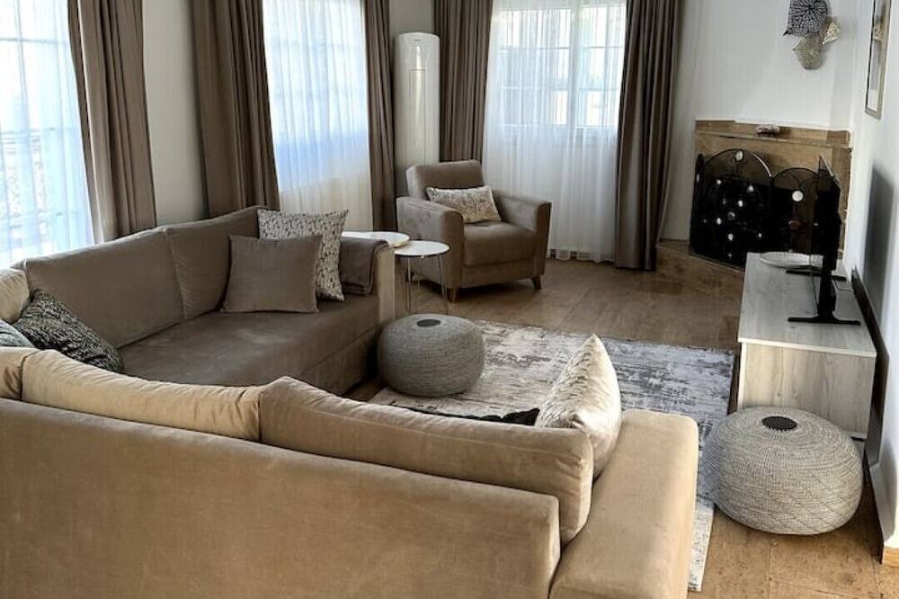 Photo of Livingroom in Trikomo