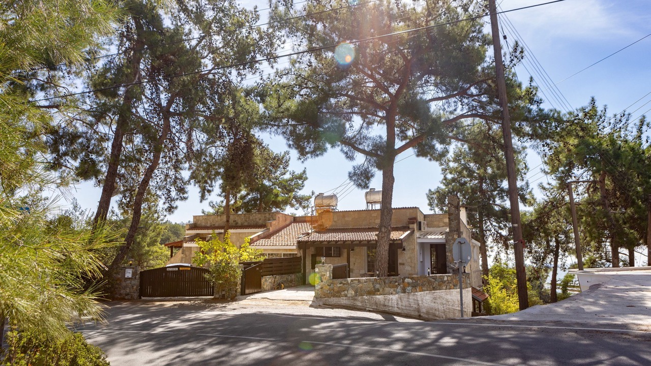 Photo of Others in Platres