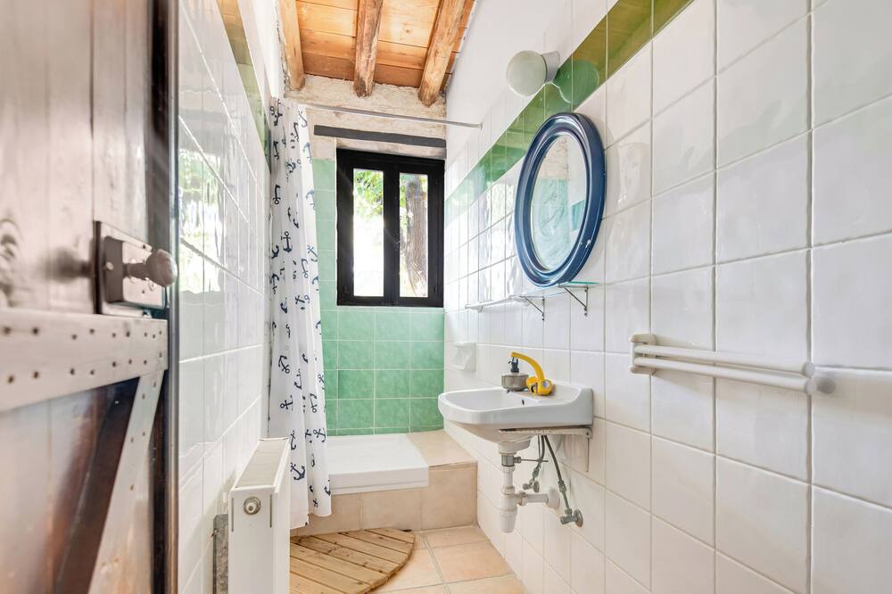 Photo of Bathroom in Arsos