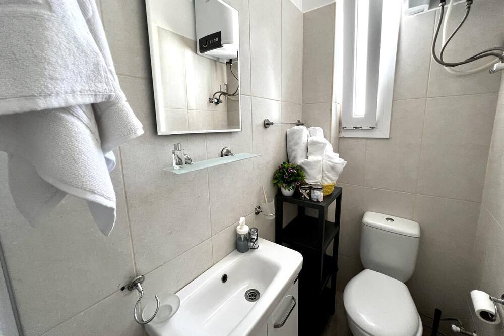 Photo of Bathroom in Kyrenia