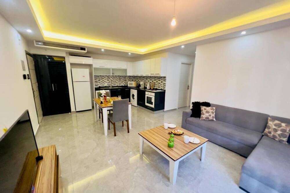 Photo of Livingroom in Kyrenia District