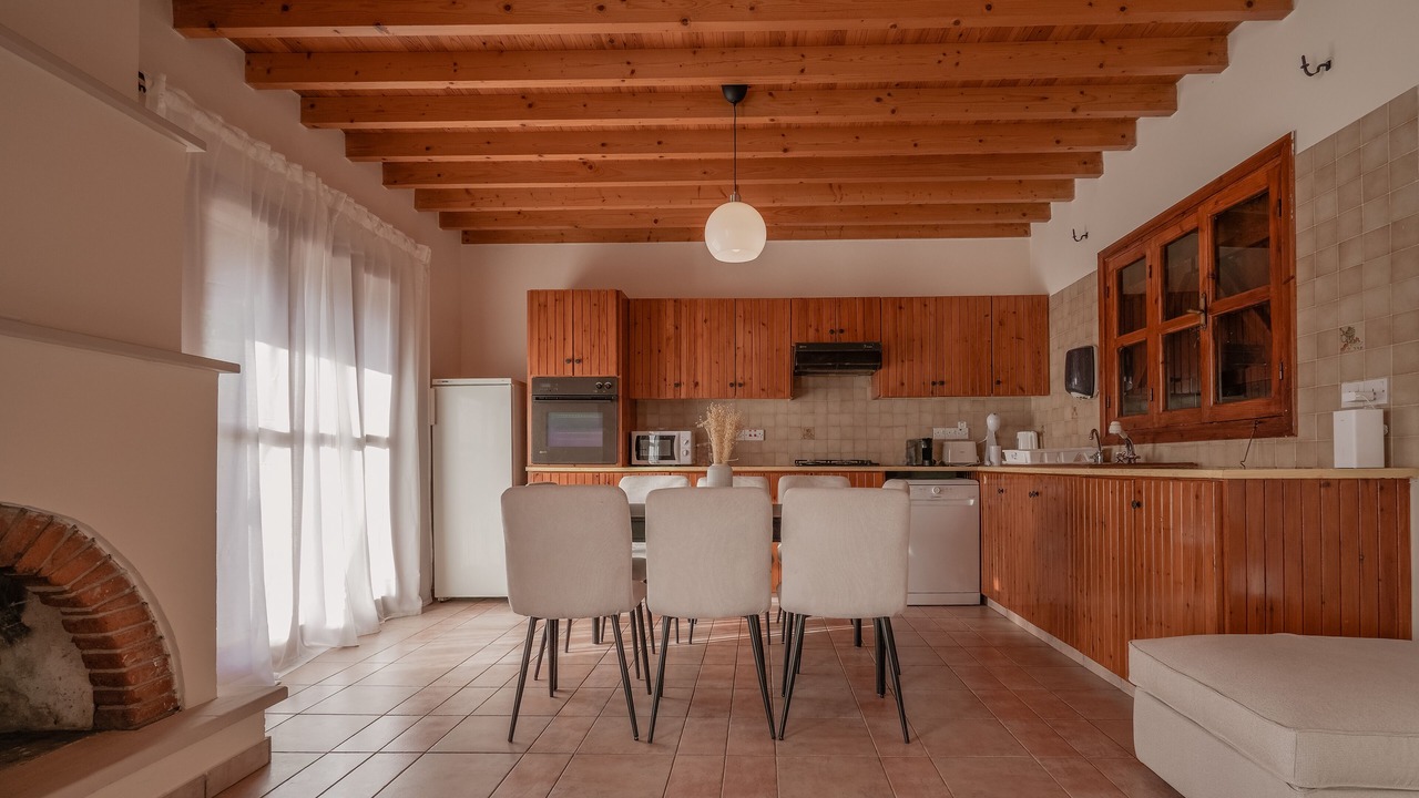 Photo of Kitchen in Kato Akourdalia