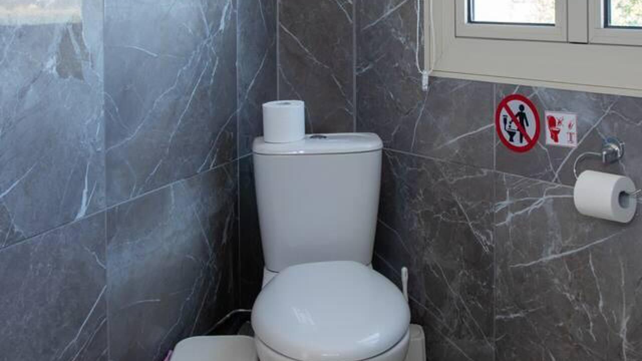 Photo of Bathroom in Meneou