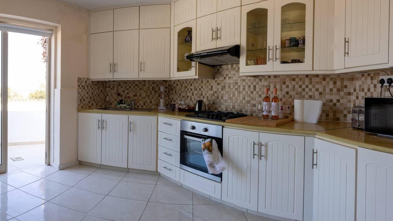 Photo of Kitchen in Meneou