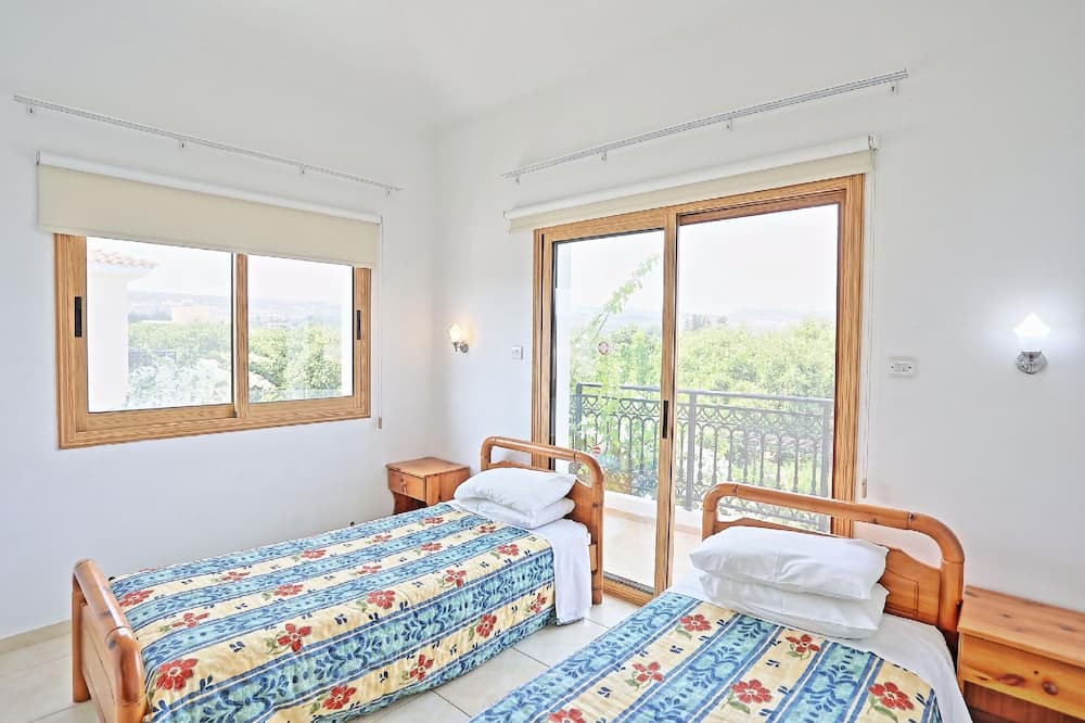 Photo of Bedroom in Latchi