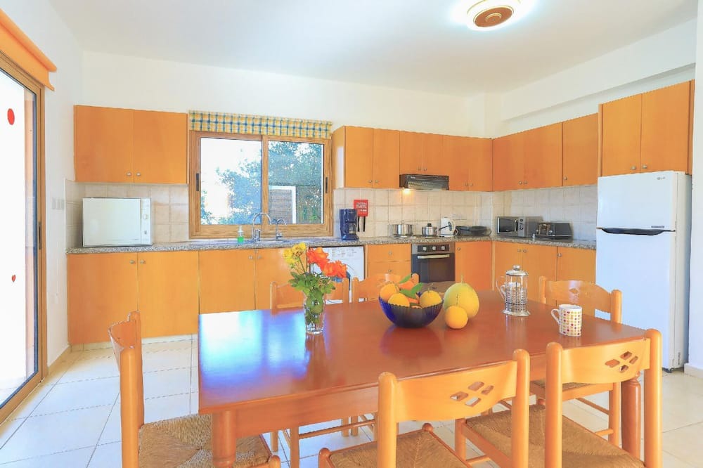 Photo of Kitchen in Latchi