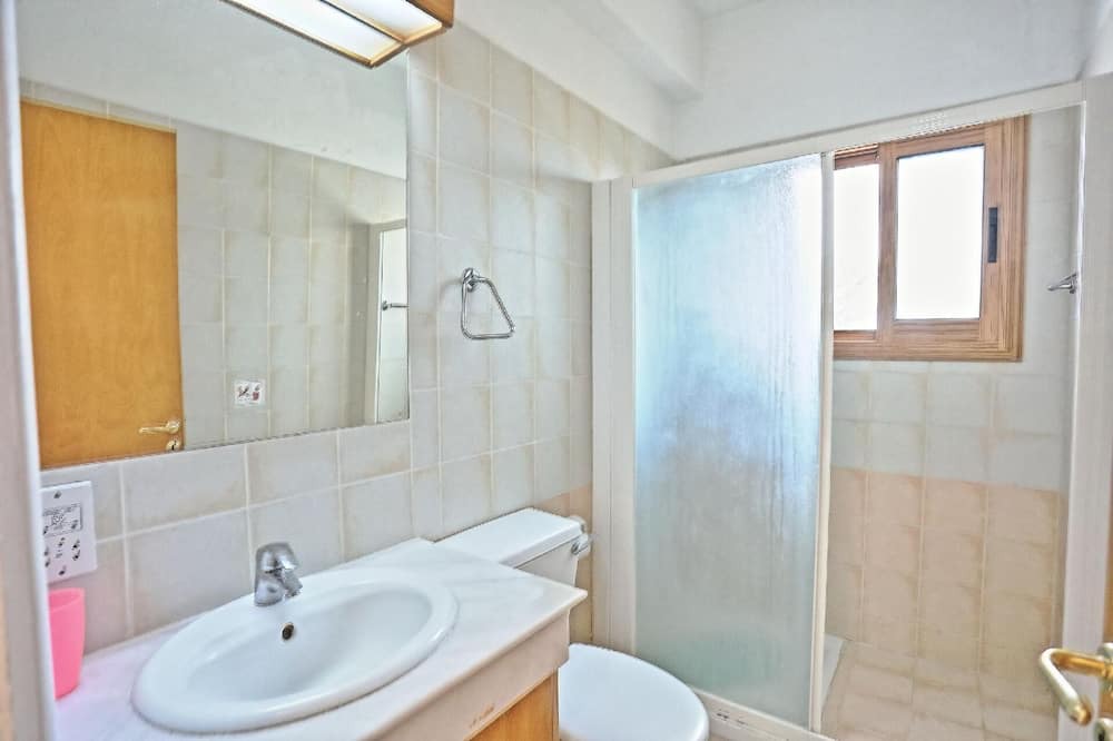 Photo of Bathroom in Latchi