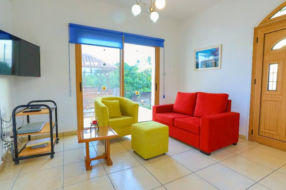 Photo of Livingroom in Latchi