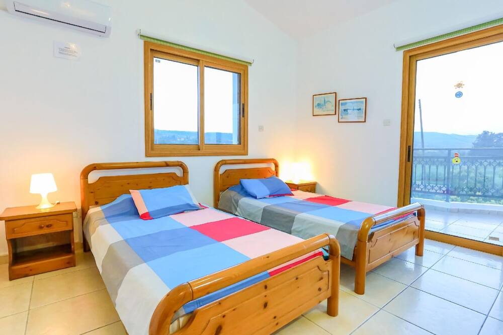 Photo of Bedroom in Latchi