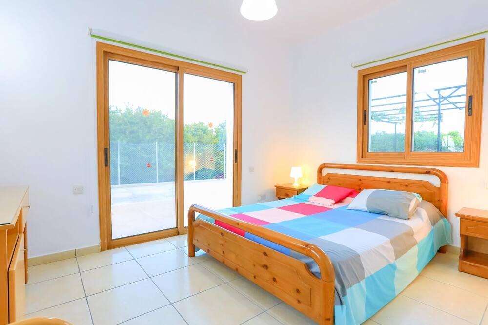 Photo of Bedroom in Latchi