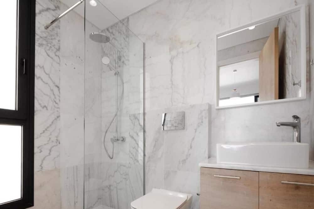 Photo of Bathroom in Emba