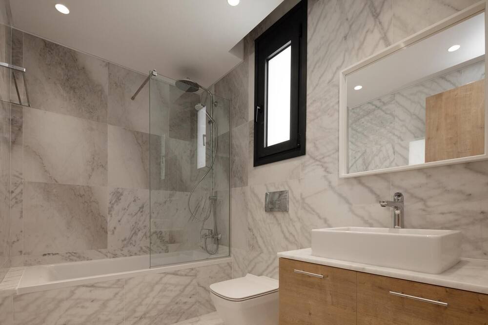 Photo of Bathroom in Emba