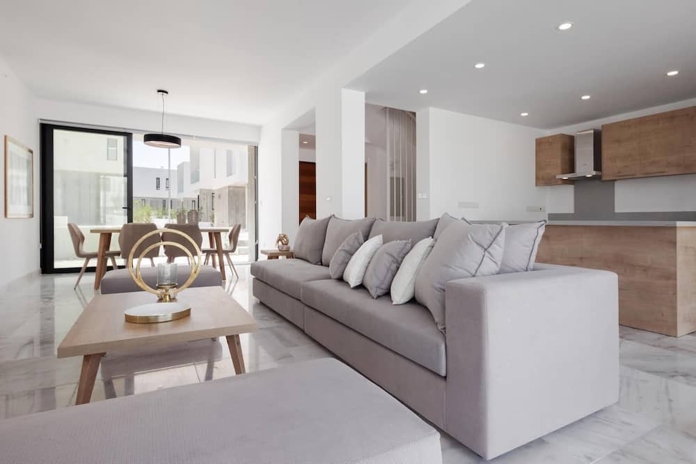 Photo of Livingroom in Emba