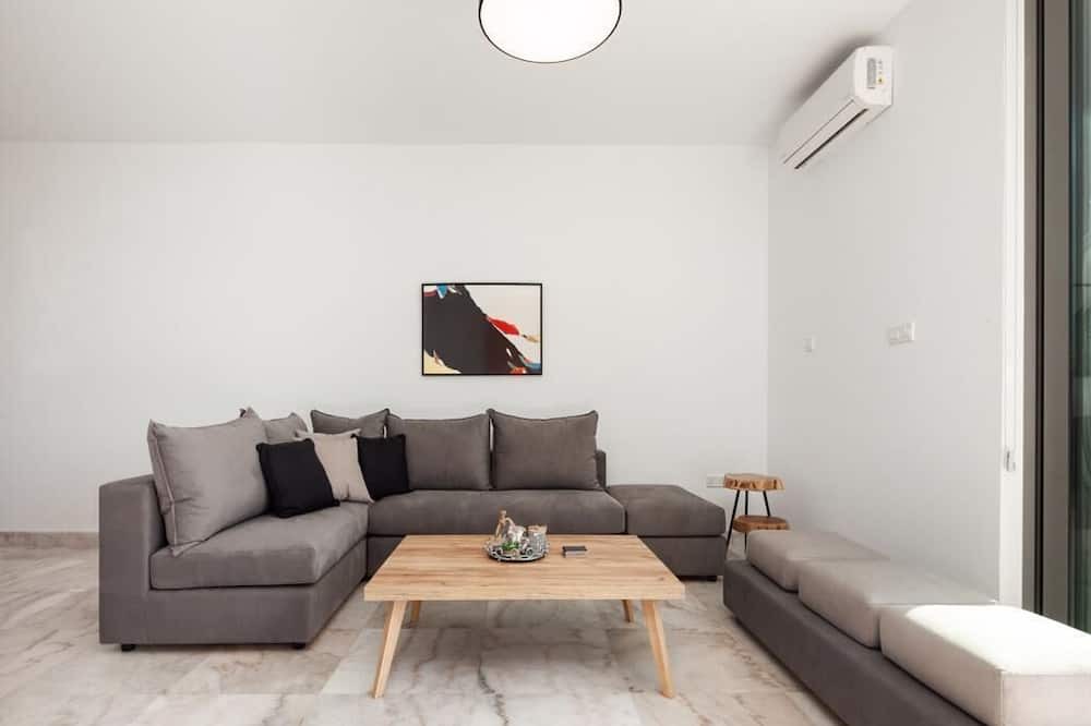 Photo of Livingroom in Emba