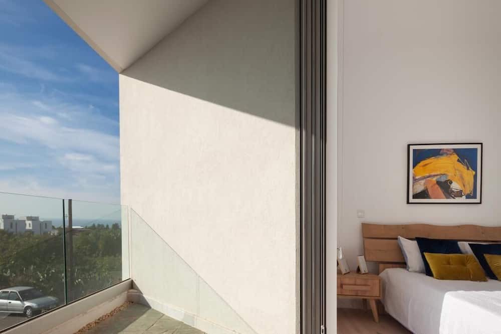 Photo of Bedroom in Emba