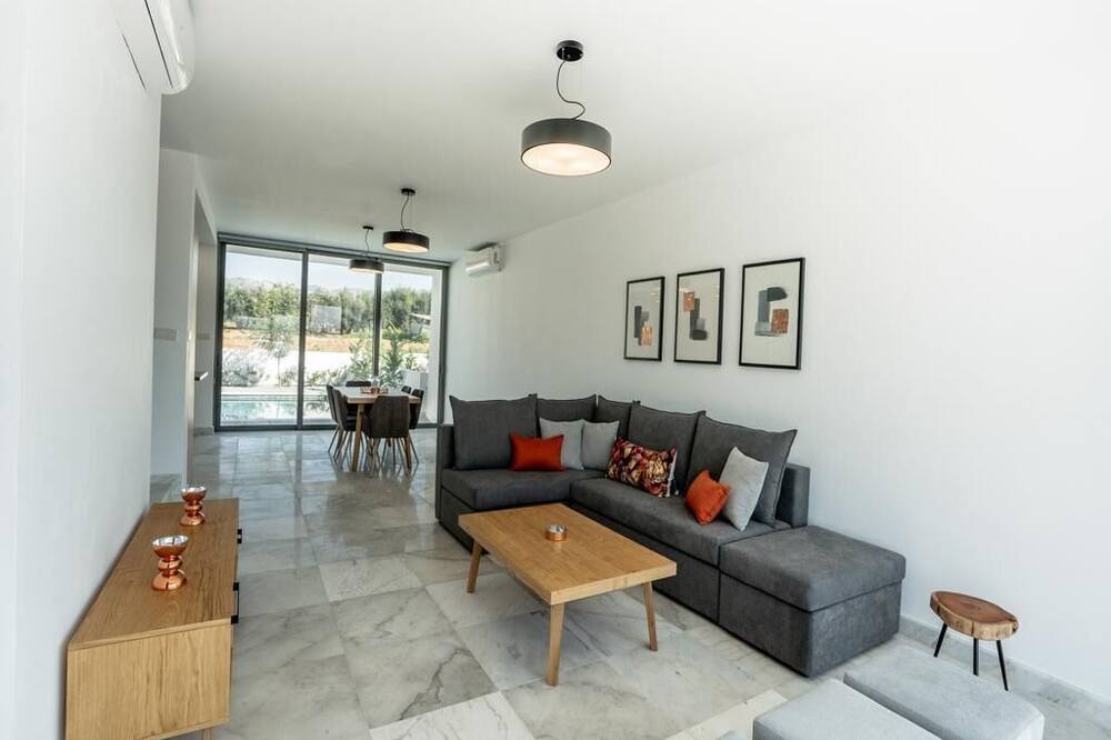 Photo of Livingroom in Emba