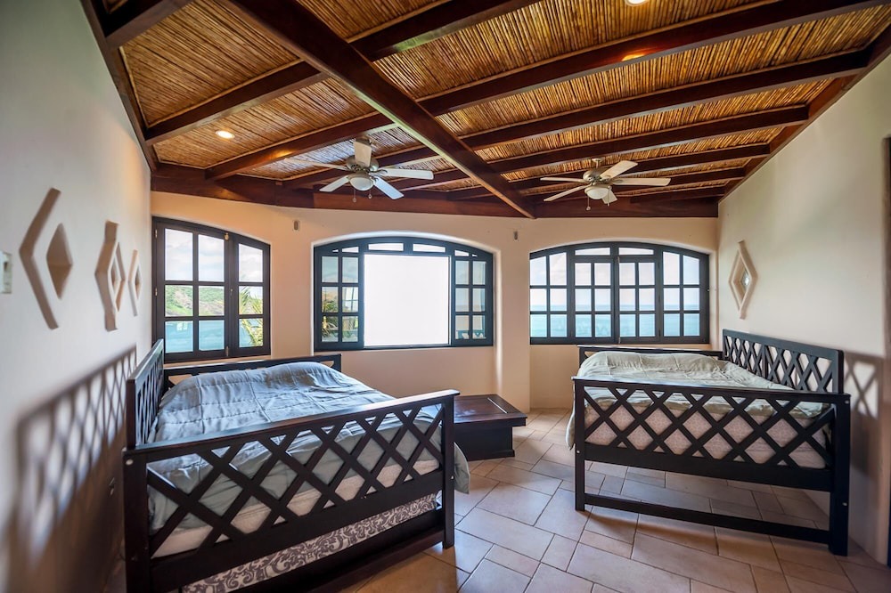 Photo of Bedroom in Pacific Marlin
