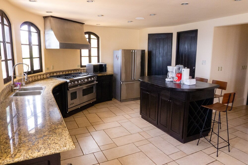 Photo of Kitchen in Pacific Marlin
