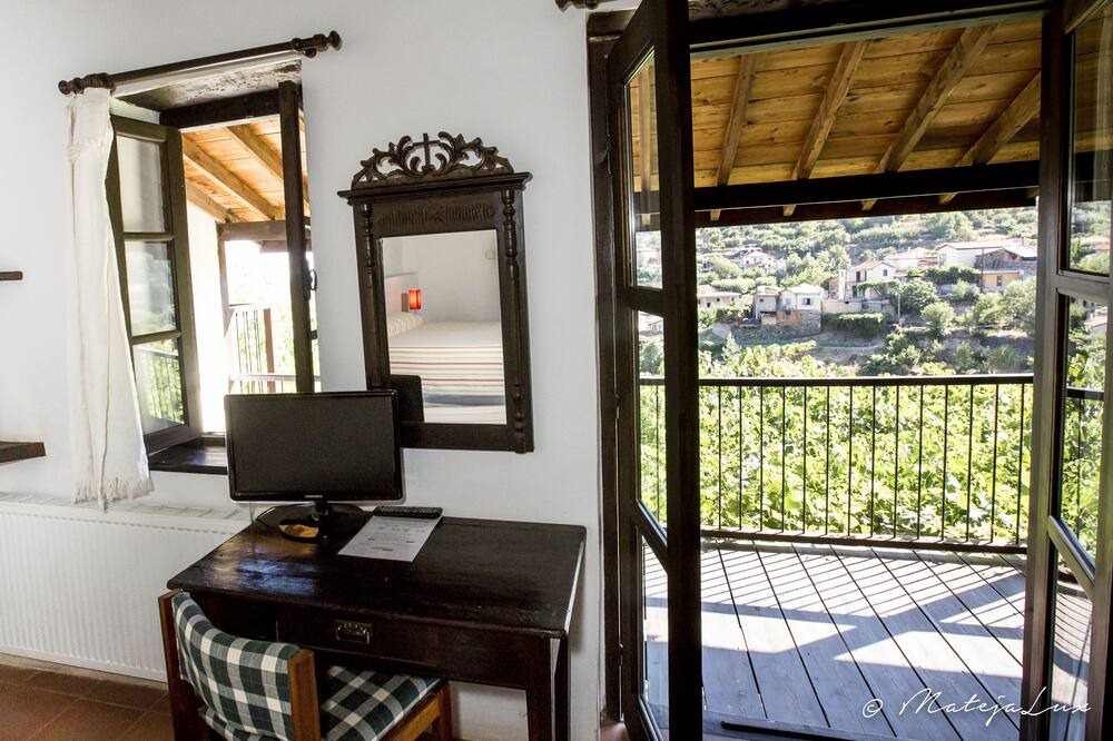 Photo of Patio Balcony in Potamitissa
