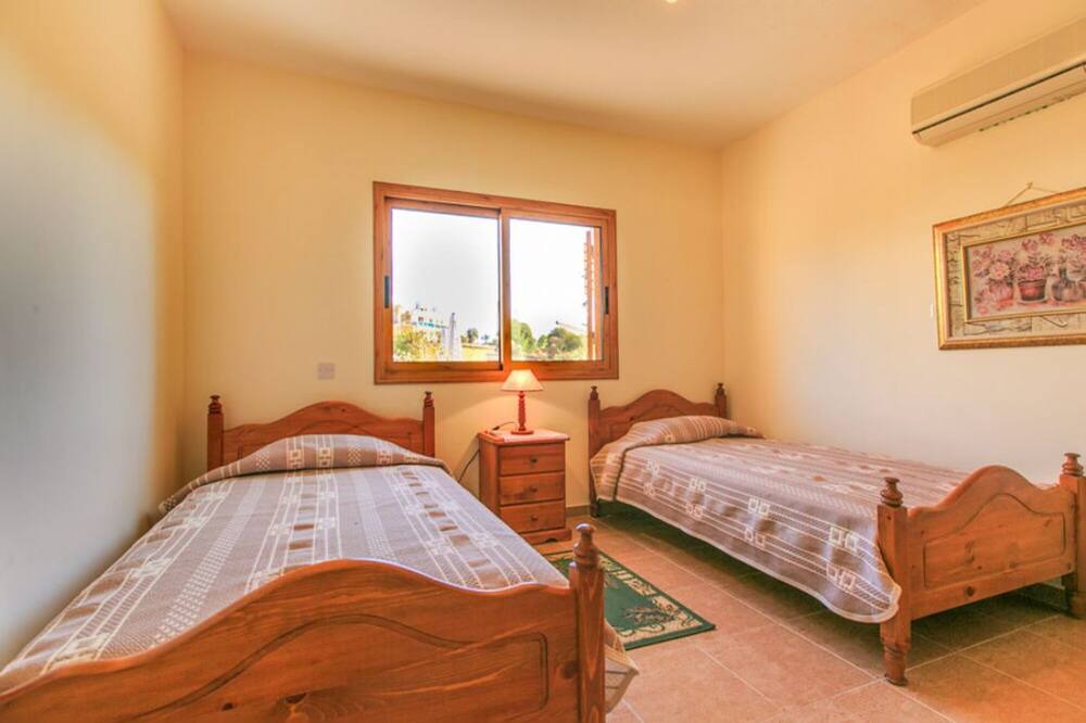Photo of Bedroom in Polis