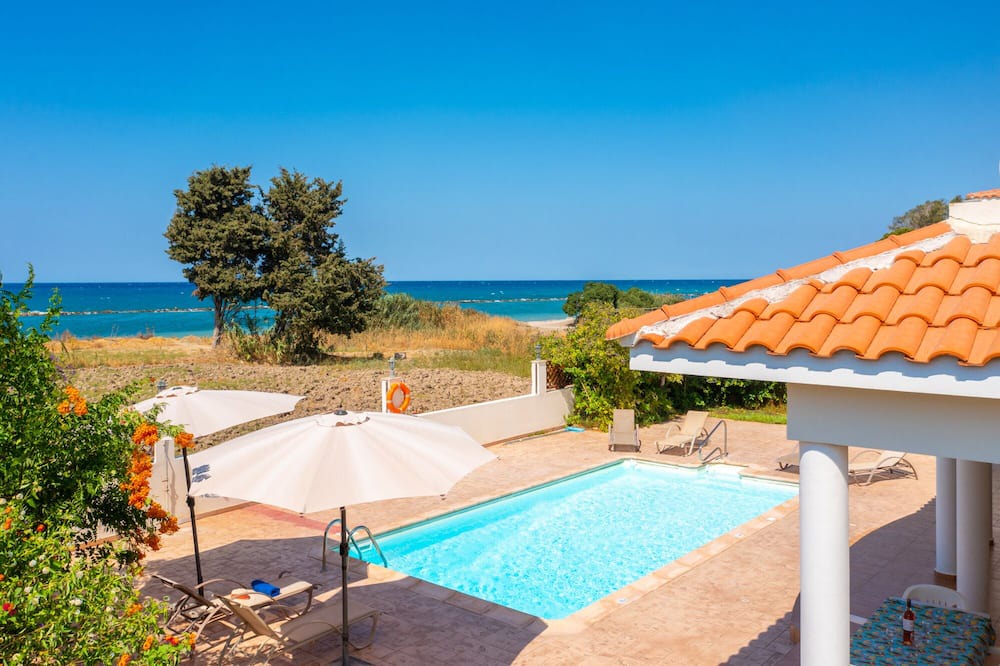 Photo of Outdoor in Polis
