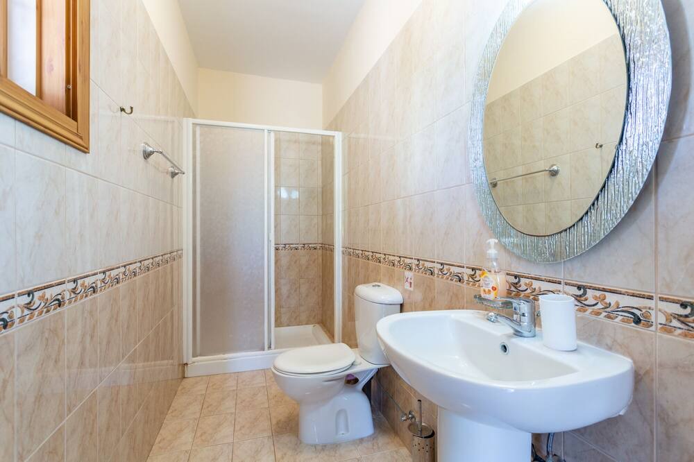 Photo of Bathroom in Polis