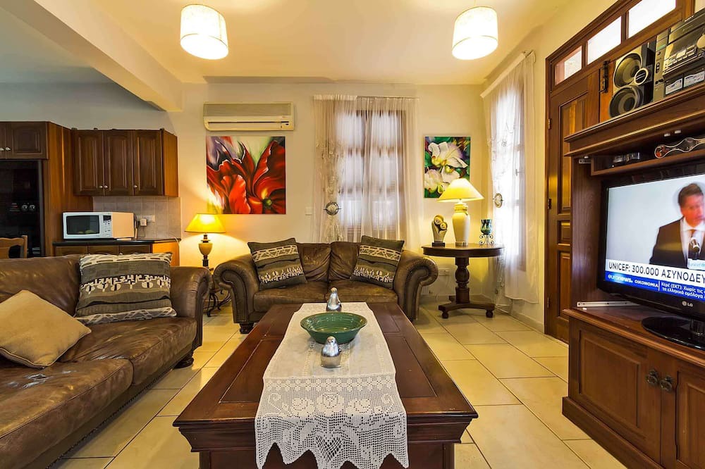 Photo of Livingroom in Peristerona