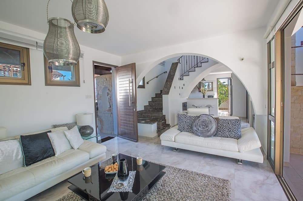 Photo of Livingroom in Ayia Thekla