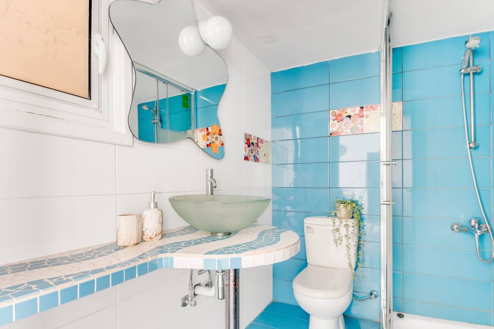 Photo of Bathroom in Neapolis