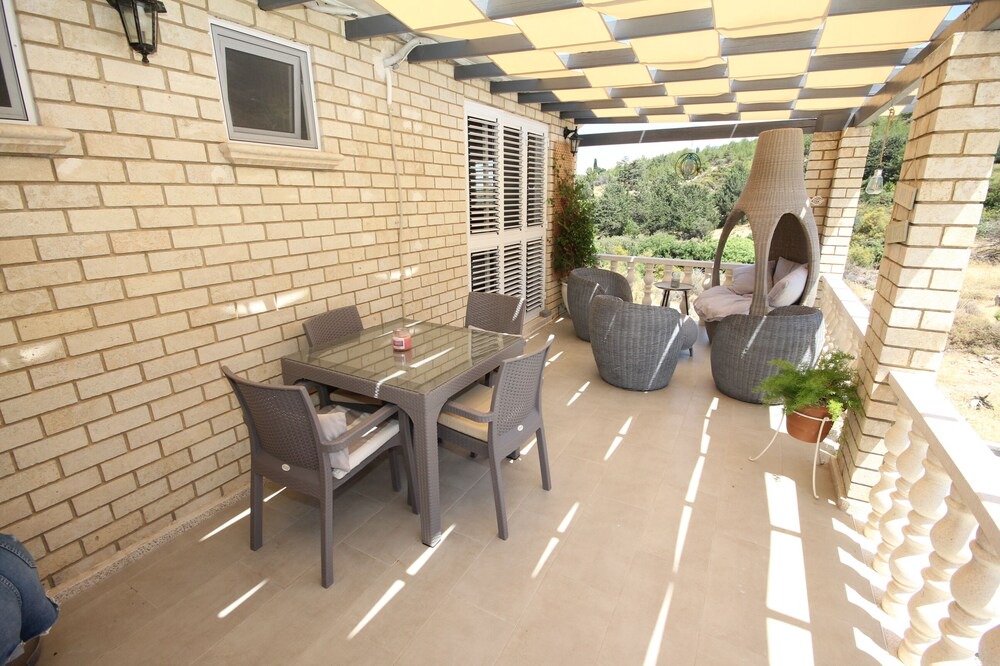 Photo of Patio Balcony in Kyrenia District