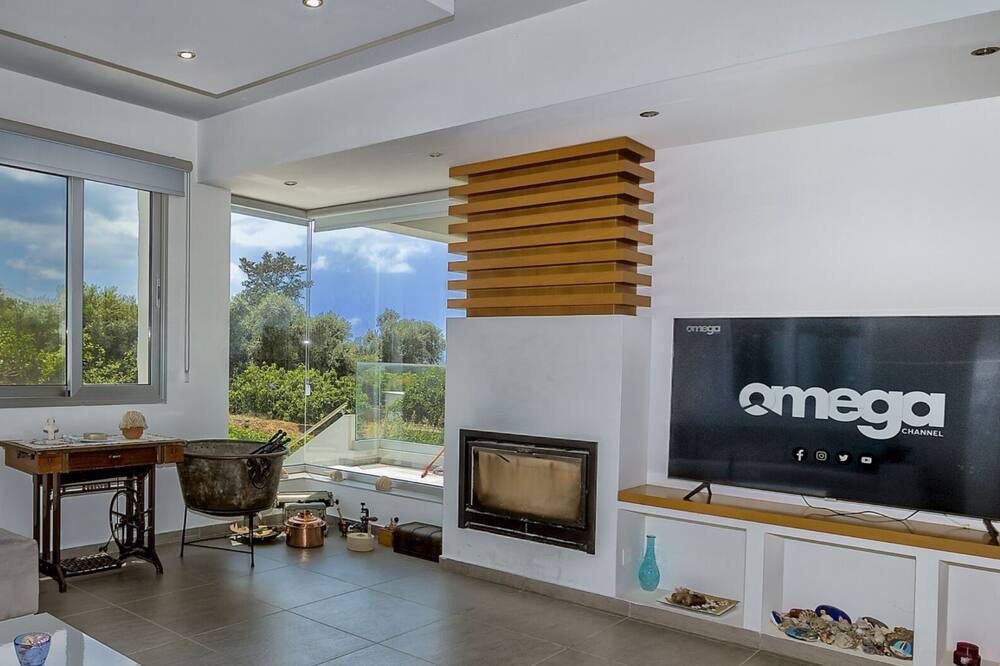 Photo of Livingroom in Pomos