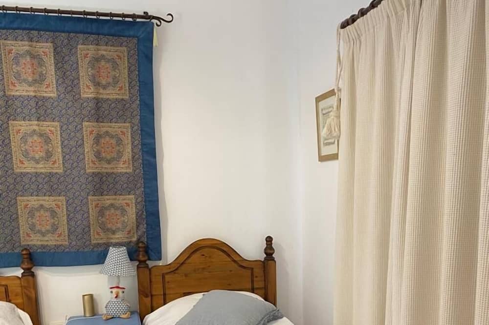 Photo of Bedroom in Droushia
